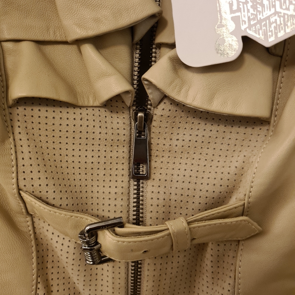 Leather ruffle jacket - Picture 6 of 9